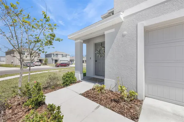 37092 KINGS CROWN DR, Zephyrhills, FL 33541