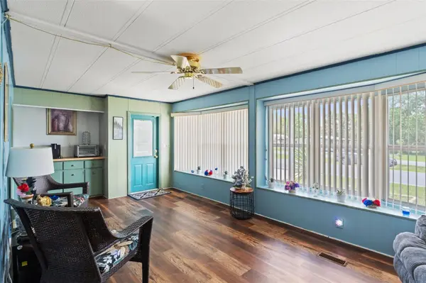 8427 HIGHPOINT BLVD, Brooksville, FL 34613
