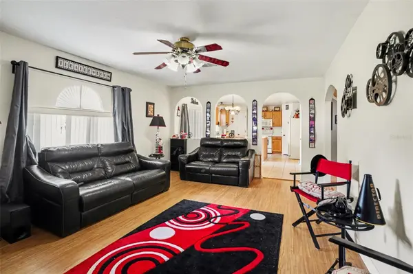 720 VALRICO HILLS LN, Valrico, FL 33594