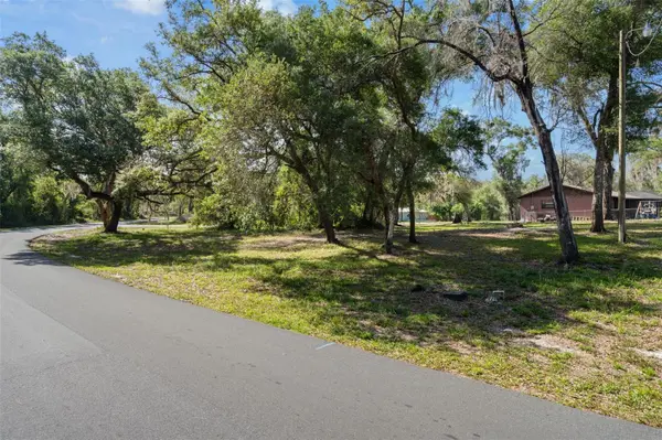 5043 CARDINAL DR, Dade City, FL 33523