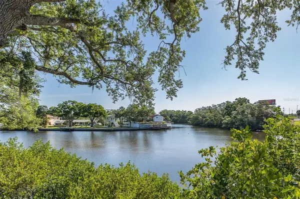 9001 TUDOR DR #H210, Tampa, FL 33615