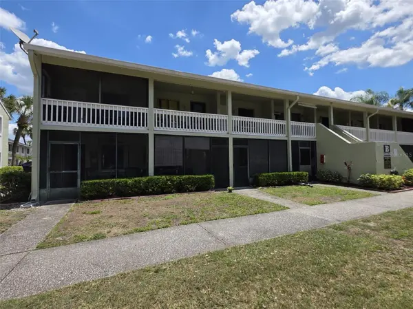 20857 HAULOVER CV #B14, Lutz, FL 33558