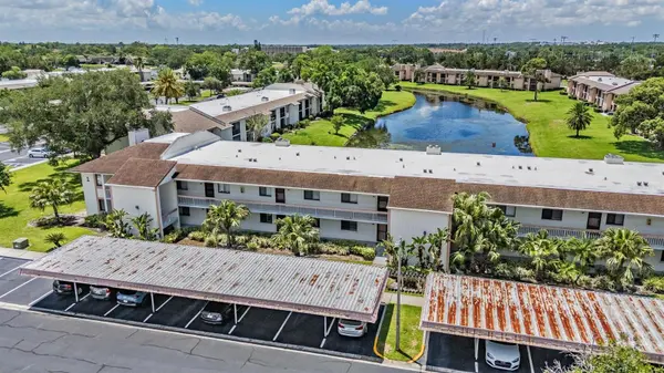 107 LAKEVIEW PL #7, Oldsmar, FL 34677