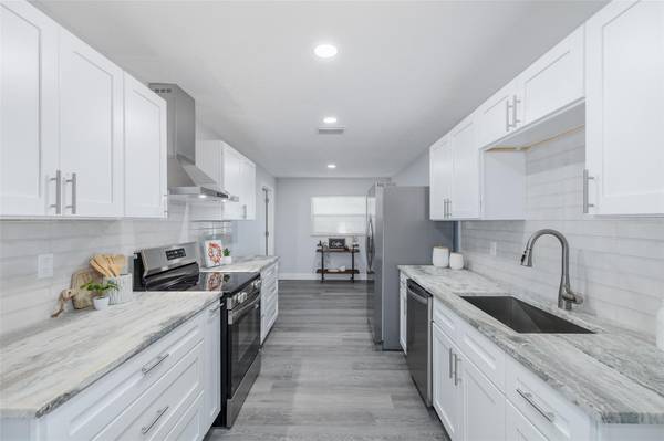 1815 DRIFTWOOD CIR S, Oldsmar, FL 34677