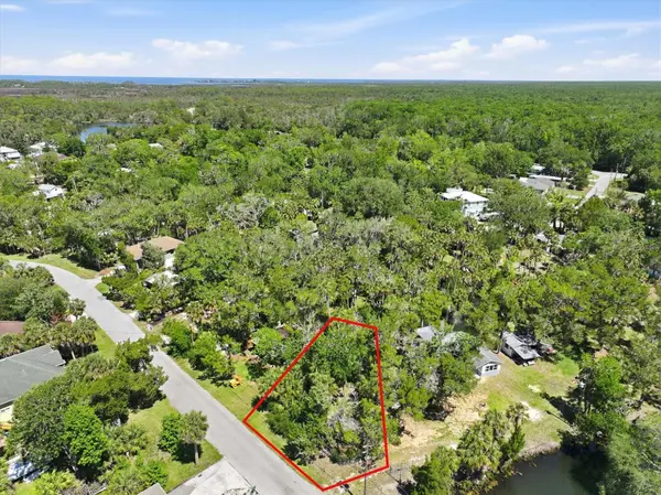 6240 COLONY CIR, Weeki Wachee, FL 34607