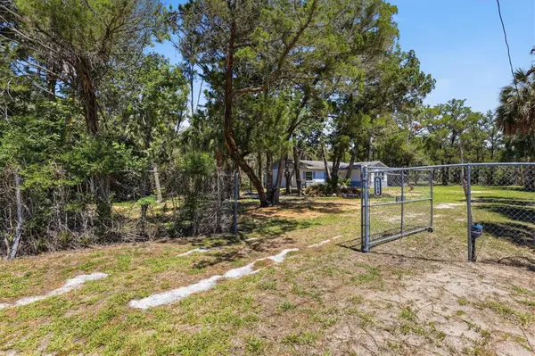 6240 COLONY CIR, Weeki Wachee, FL 34607
