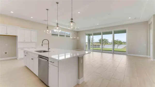 1017 LILIANA DR, Deland, FL 32724