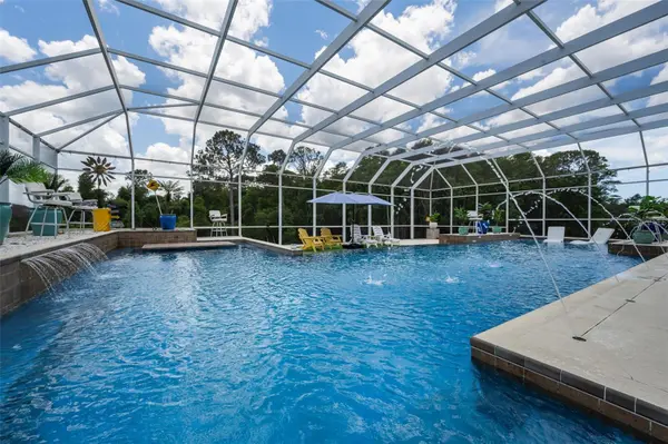 11046 LAKEVIEW DR, New Port Richey, FL 34654