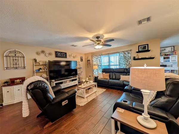 8240 PENWOOD DR, Port Richey, FL 34668