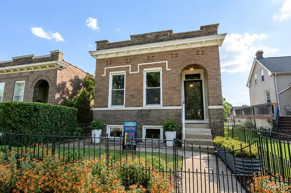 3658 French AVE, St Louis, MO 63116