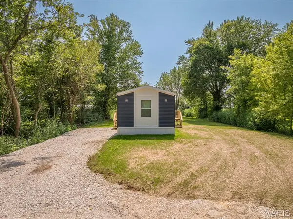 140 Prairie ST, Truxton, MO 63381