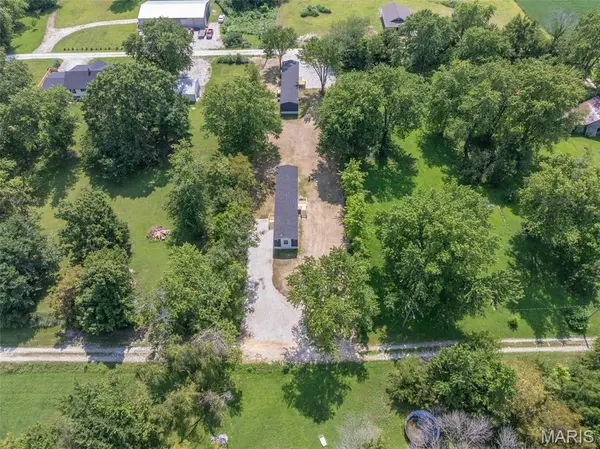 140 Prairie ST, Truxton, MO 63381