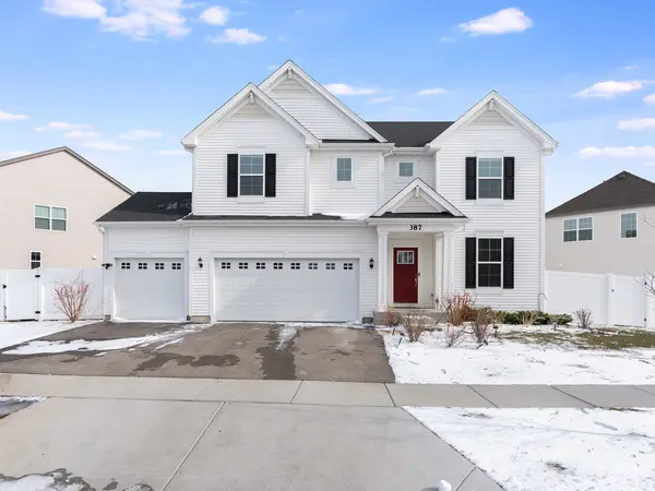 387 S Pointe AVE, South Elgin, IL 60177
