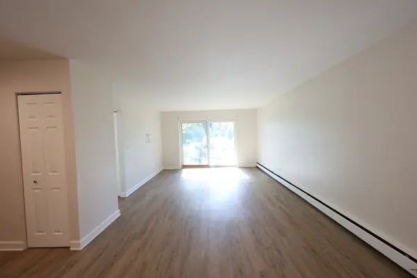 2230 S Goebbert RD #139, Arlington Heights, IL 60005