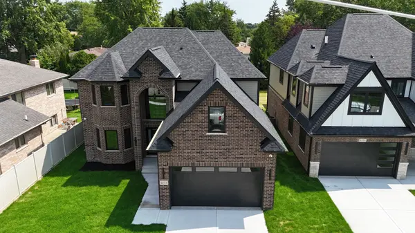 9235 Crescent CT, Oak Lawn, IL 60453