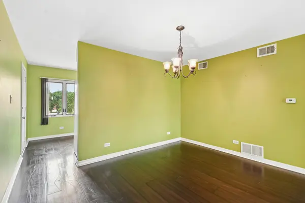 9619 Kedvale AVE #301, Oak Lawn, IL 60453