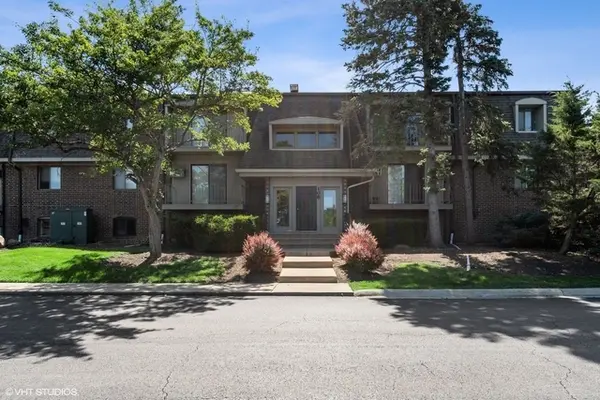 108 E Bailey RD #A, Naperville, IL 60565