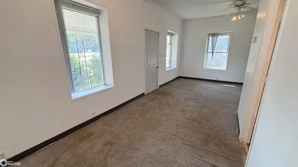 1102 S Federal AVE, Mason City, IA 50401