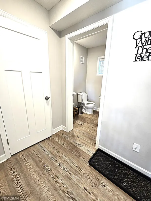 7247 Dora DR, Hugo, MN 55038