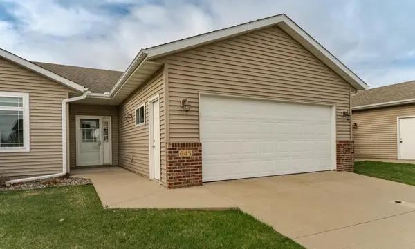 645 Ashley LN, Owatonna, MN 55060