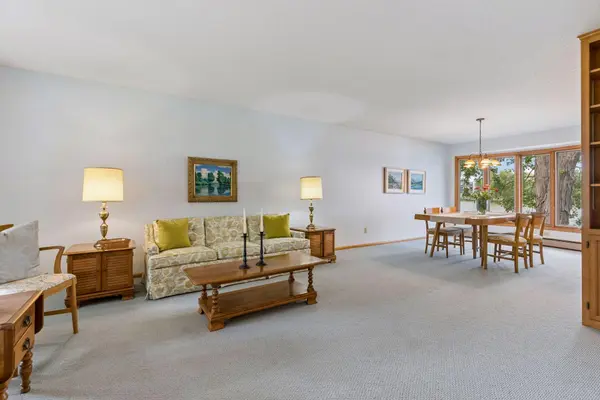 3845 Crystal Lake BLVD, Robbinsdale, MN 55422