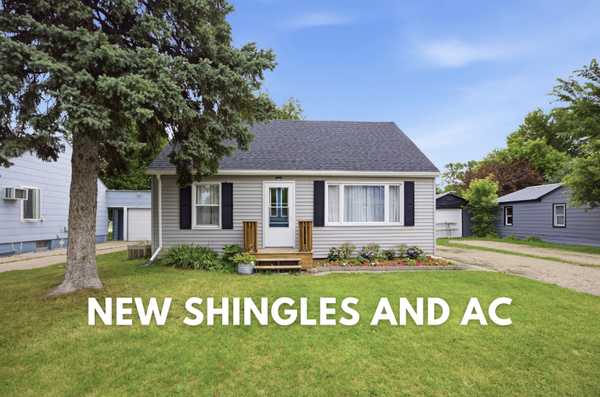 109 2nd ST NW, Dilworth, MN 56529