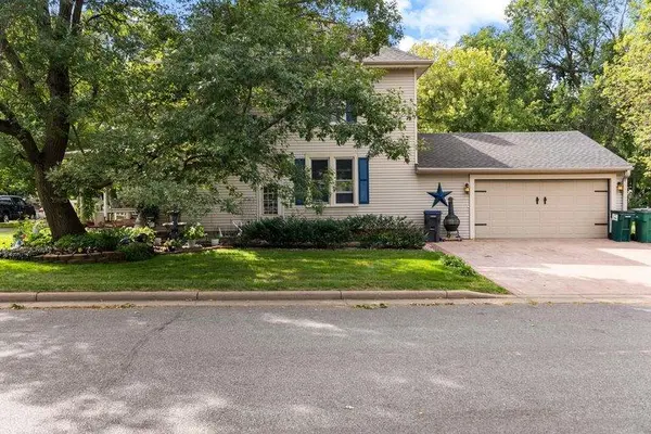 975 E 4th ST, New Richmond, WI 54017