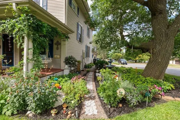 975 E 4th ST, New Richmond, WI 54017