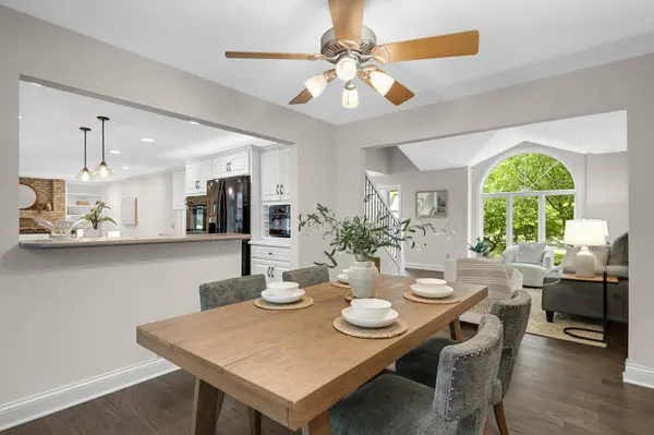 1655 Mallard DR, Eagan, MN 55122