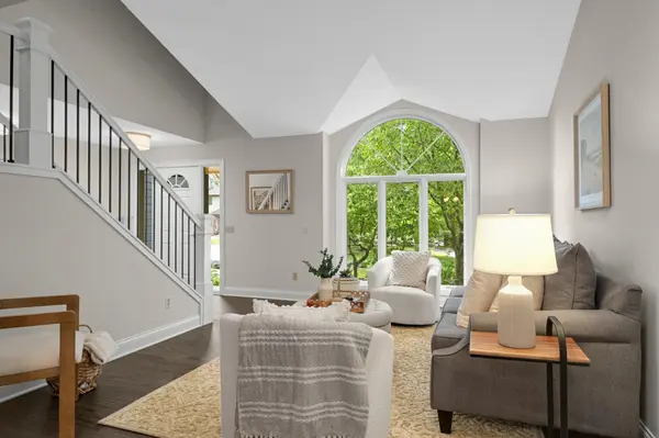 1655 Mallard DR, Eagan, MN 55122