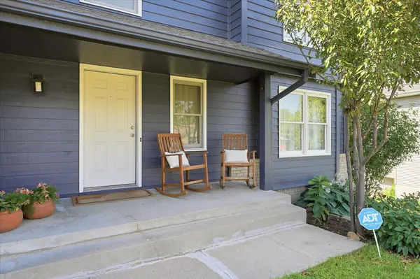 20955 Jamestown AVE, Lakeville, MN 55044