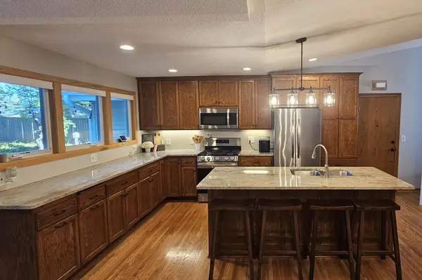 801 Continental DR, New Brighton, MN 55112