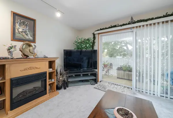132 Demont AVE E #326, Little Canada, MN 55117