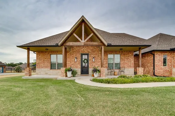 1408 W Harvard WAY, Mustang, OK 73064