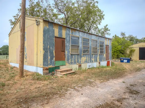 29693 E 750 RD, Hennessey, OK 73028