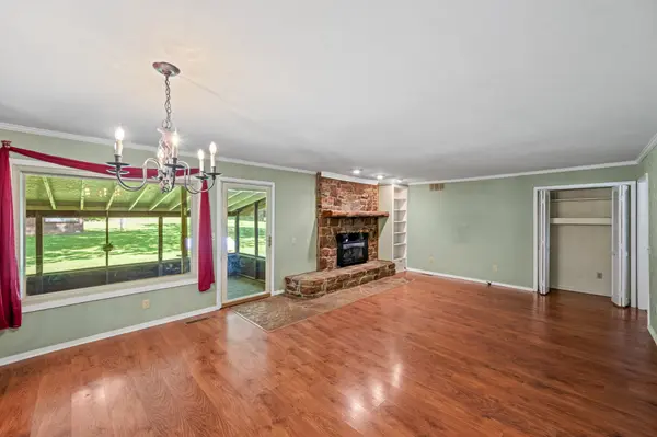 8932 Mount Carmel Rd, Decaturville, TN 38329