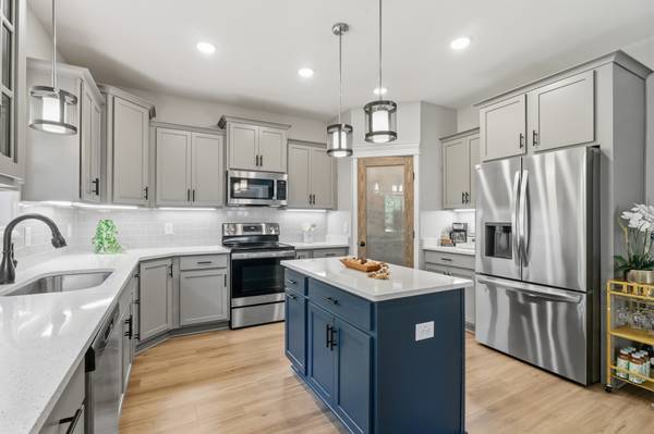 3000 Timberdale Dr, Clarksville, TN 37042