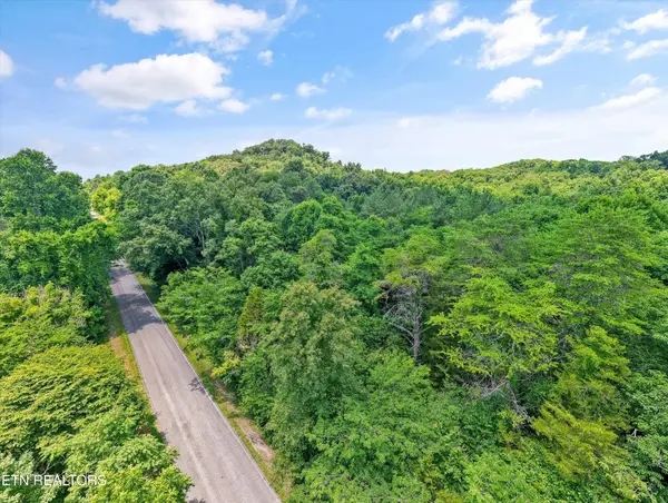 1499 Dogwood Valley Rd, Kingston, TN 37763