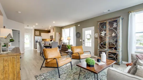 1104 Canyon Dr, Portland, TN 37148