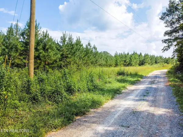 0 Three Point Rd, Madisonville, TN 37354