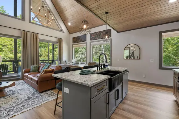 1920 Smoky Cove Road, Sevierville, TN 37876
