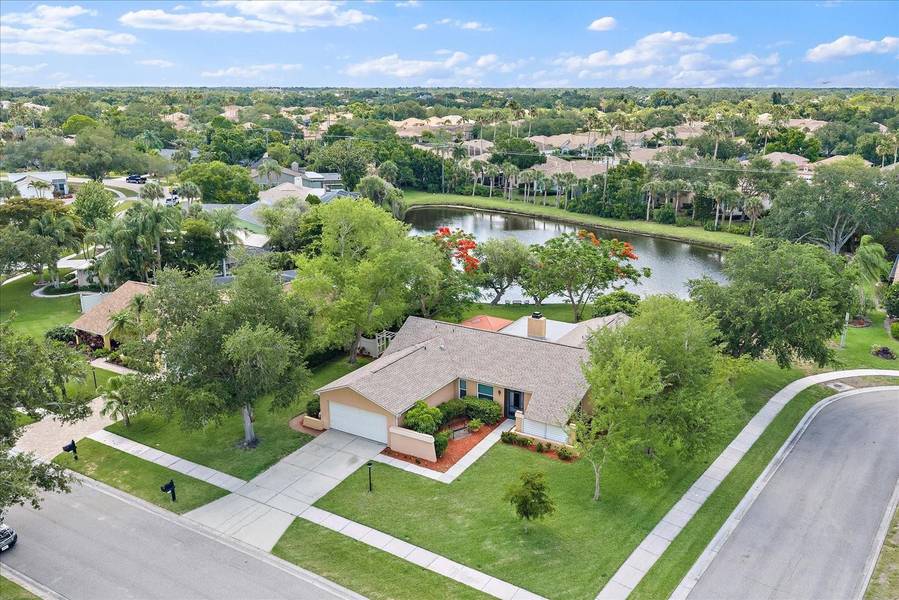 4352 KINGSTON LOOP, Sarasota, FL 34238