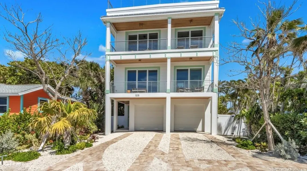 106 11TH ST S, Bradenton Beach, FL 34217