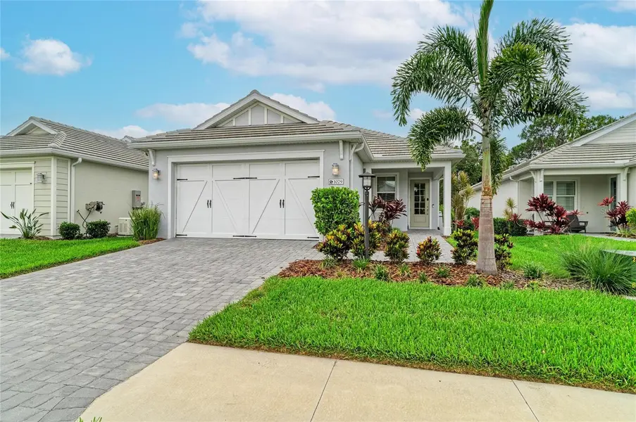 1079 WATERLINE CT, Sarasota, FL 34240