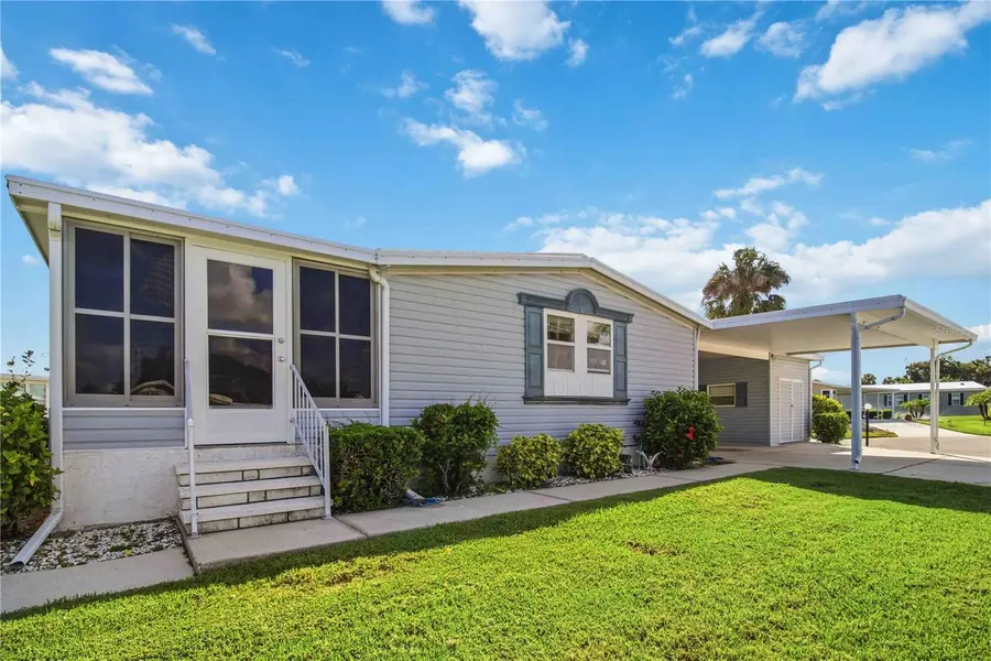 8476 IMPERIAL CIR, Palmetto, FL 34221