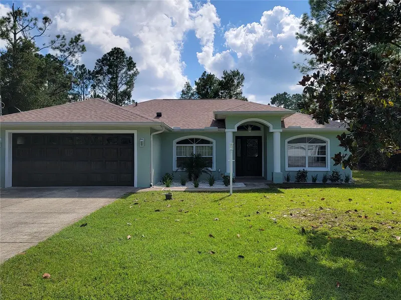 37 WHIPPOORWILL DR, Palm Coast, FL 32164