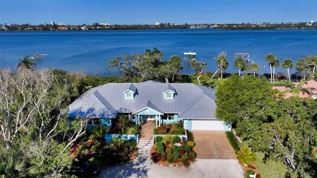 1440 KIMLIRA LN, Sarasota, FL 34231