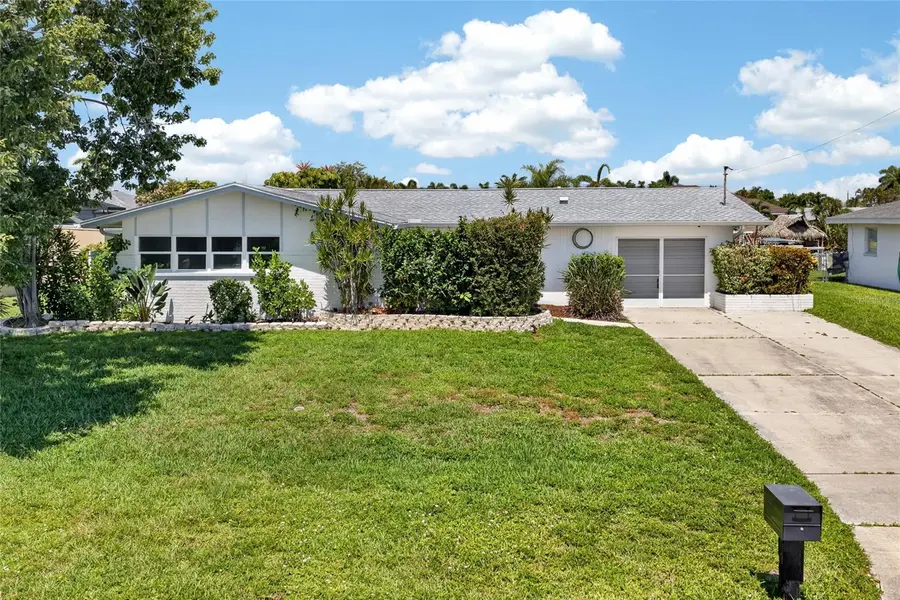 3114 SE 18TH AVE, Cape Coral, FL 33904