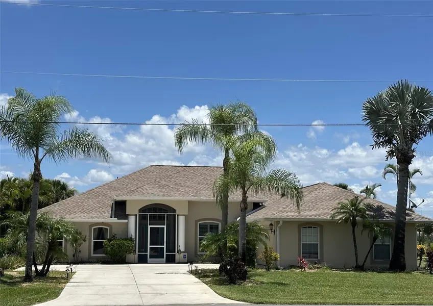 4 PINEHURST PL, Rotonda West, FL 33947