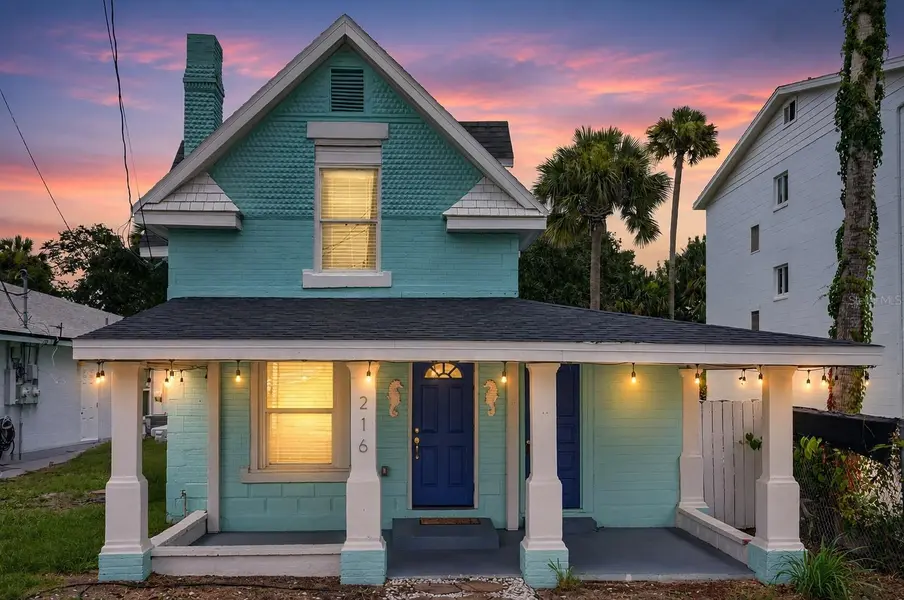 216 N HALIFAX AVE, Daytona Beach, FL 32118